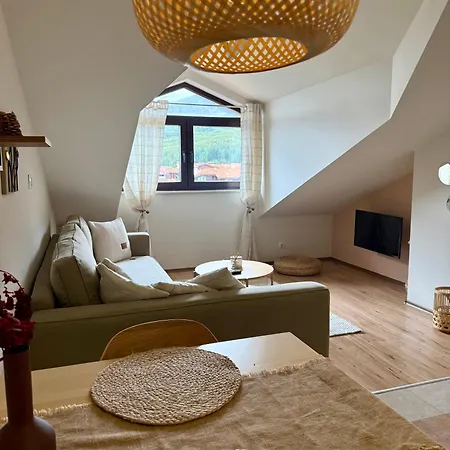 Carlson's 1br 200m Gondola Home2host Apartmán Bansko